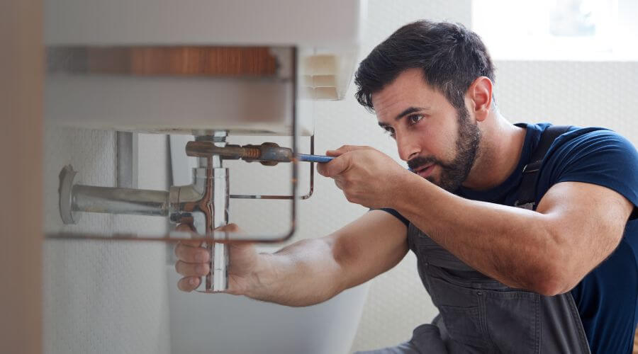 Water heater thermostat replacement in Wanatah, IN